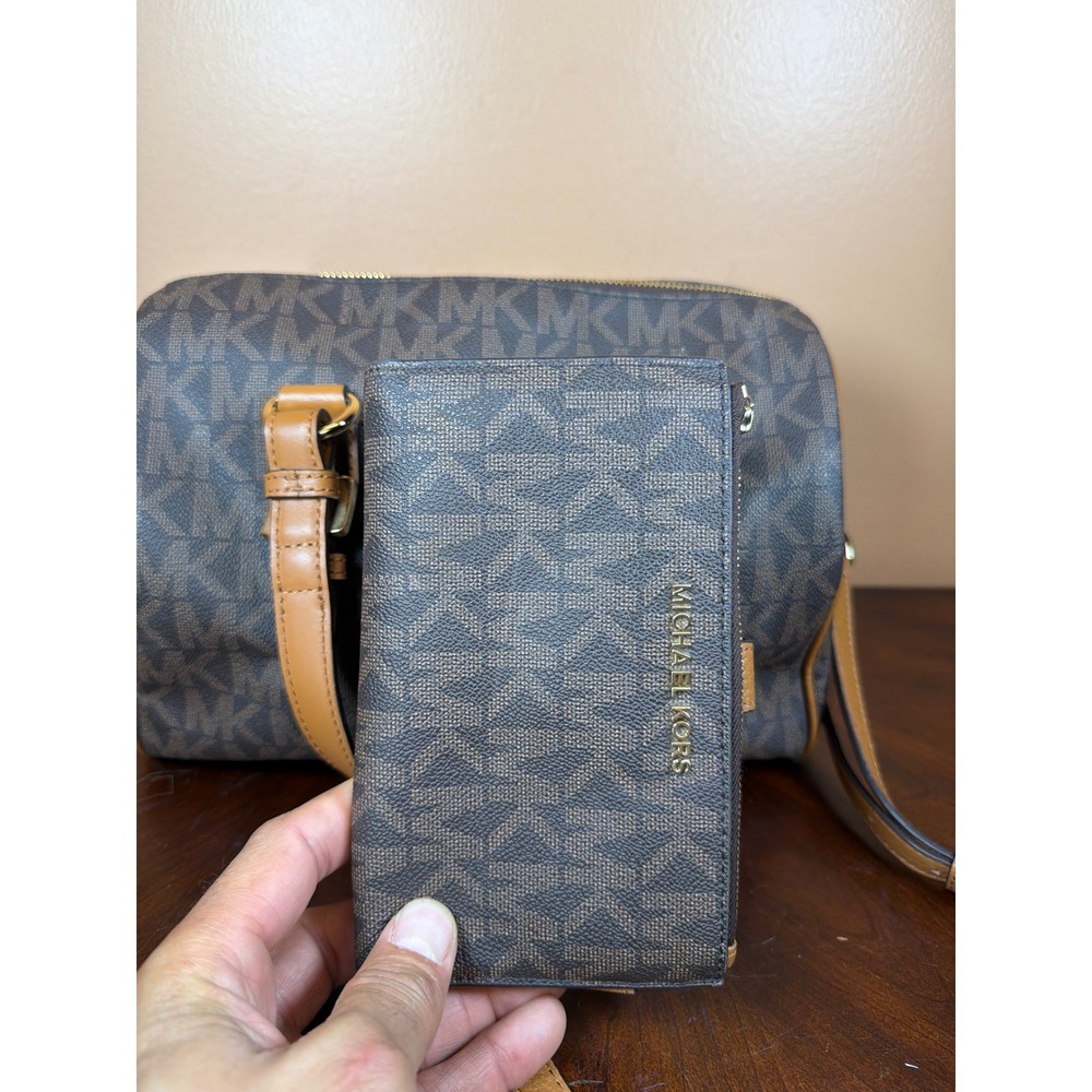 Michael Kors Signature Logo Satchel and Wallet Set Brown Tan Gold Hardware - Picture 8 of 15